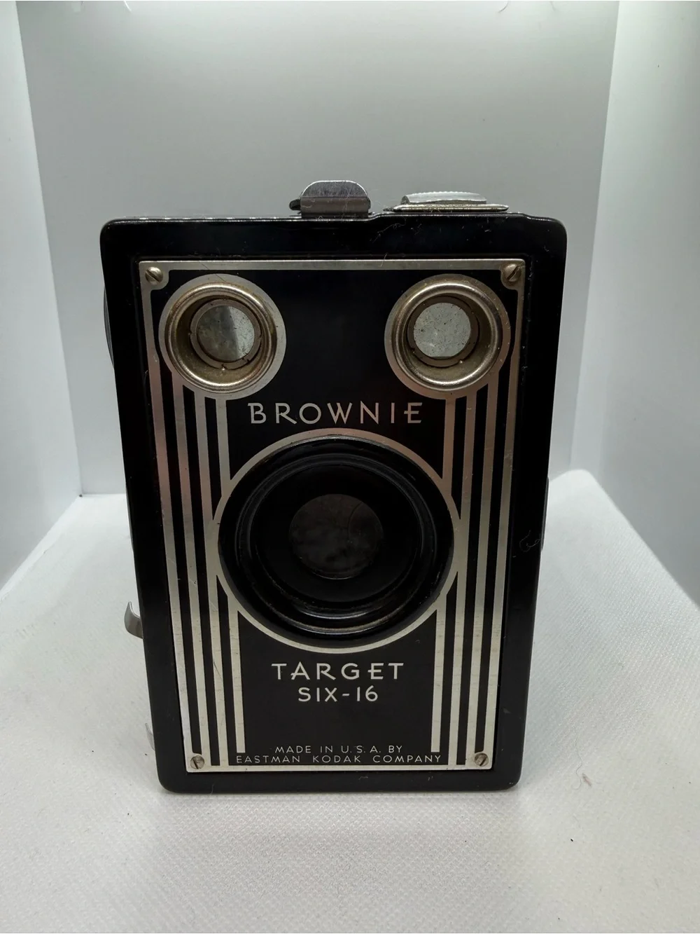 Kodak Brownie Target Six-16 1940s Six-16 film camera